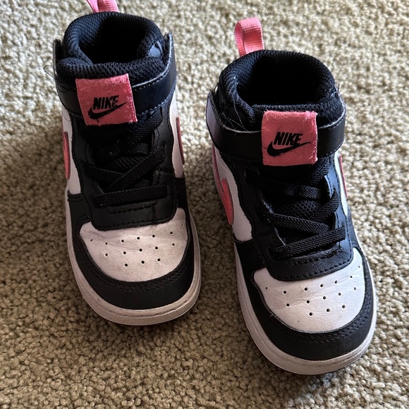 Nike Kids Black and Pink High-Top Sneakers - Picture 3 of 3